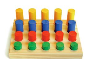 JOGO DE PINOS COLORIDOS ENCAIXE SEQUENCIA TAMANHOS